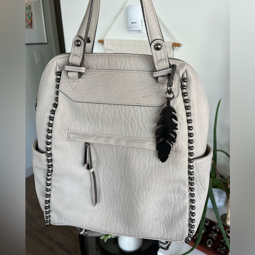 Jessica Simpson
Camille Backpack/Purse Grey Travel Casual Vacation Backpack